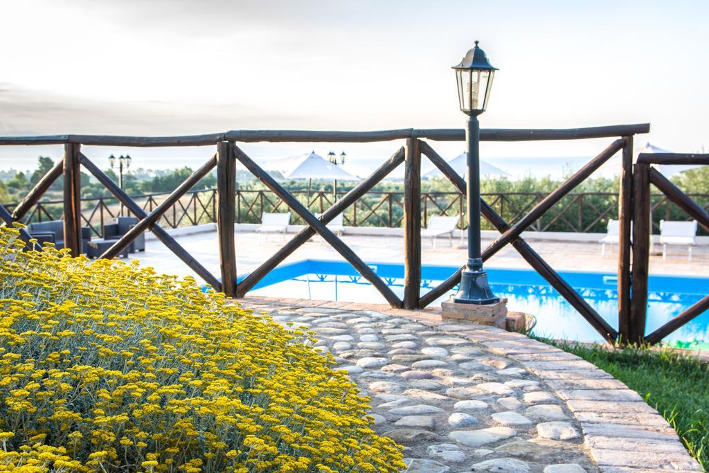 Le Colline del Gelso-Masseria Mazzei Rossano Esterno foto